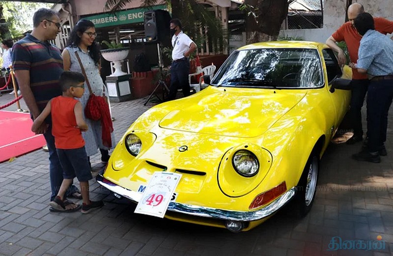 அந்த-நாள்-ஞாபகம்-வந்ததே..பார்வையாளர்களை-கவர்ந்த-125-பழமையான-கார்கள்..-பொதுமக்கள்-புகைப்படம்-எடுத்து-மகிழ்ச்சி…