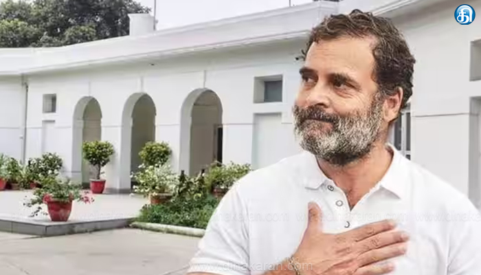 அரசு பங்களாவை காலி செய்து சாவியை ஒப்படைத்தார் ராகுல் காந்தி