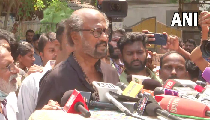 சரத்பாபு அருமையான மனிதர், தனது நண்பர் மறைவை தாங்க முடியவில்லை: ரஜினிகாந்த் உருக்கம்..!