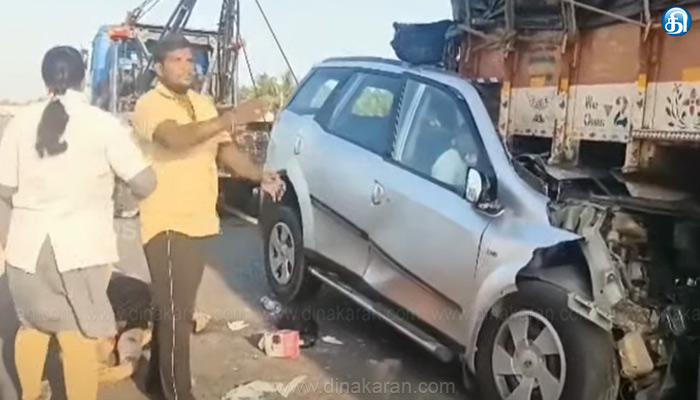 விஜயவாடா அருகே லாரி மீது கார் மோதியதில் ஒரே குடும்பத்தை சேர்ந்த 6 பேர் உயிரிழப்பு..!!