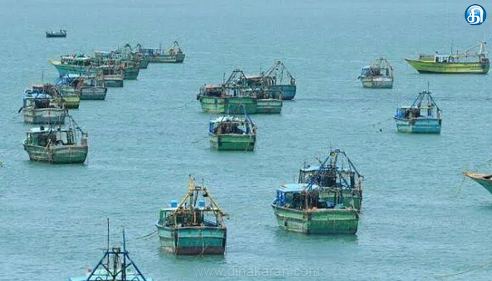 கடலூரில் நாட்டுப்படகு மீனவர்கள் நாளை கடலுக்குச் செல்ல அனுமதி..!!