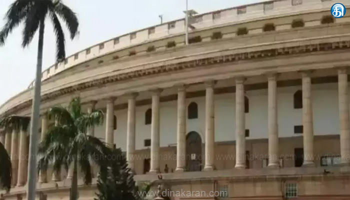 நாடாளுமன்றத்தில் இந்தியா கூட்டணியை சேர்ந்த எதிர்க்கட்சி எம்.பி.க்கள் ஆலோசனை