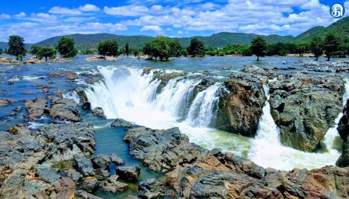 கா்நாடக காவிரி–தமிழகத்திற்கு 5 ஆயிரம் கனஅடியாக தண்ணீர் திறக்கப்பட்டது.