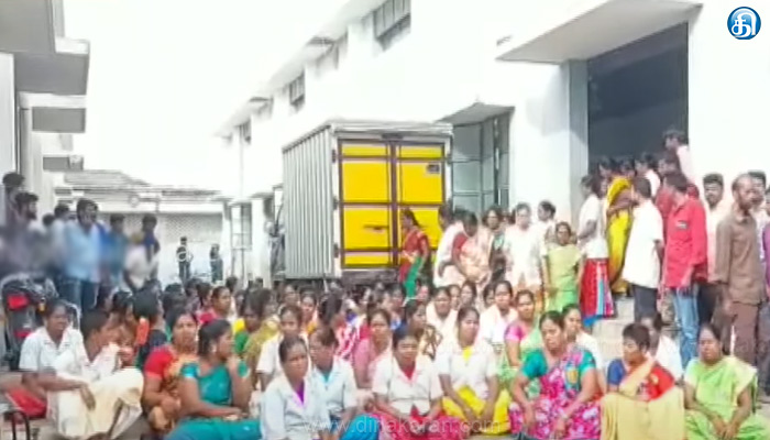திருப்பத்தூர் மாவட்டம் ஆம்பூர் அருகே தனியார் காலணி தொழிற்சாலை ஊழியர்கள் உள்ளிருப்புப் போராட்டம்..!!