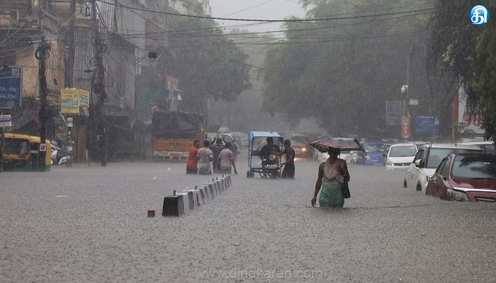 வடமாநிலங்களை புரட்டிப்போட்ட பெருமழை, வெள்ளத்தில் சிக்கி உயிரிழந்தவர்களின் எண்ணிக்கை 100 ஆக அதிகரிப்பு!!