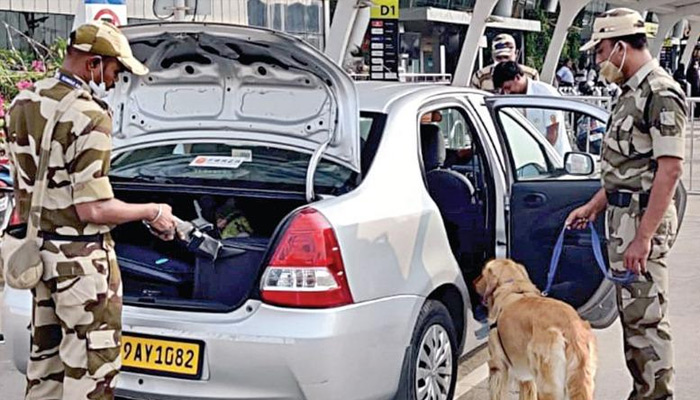 77வது சுதந்திர தினம்: சென்னை விமான நிலையத்தில் 7 அடுக்கு பாதுகாப்பு!