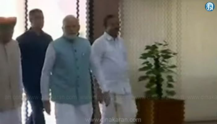 டெல்லியில் பிரதமர் மோடி தலைமையில் பாஜக நாடாளுமன்ற உறுப்பினர்கள் கூட்டம் தொடங்கியது