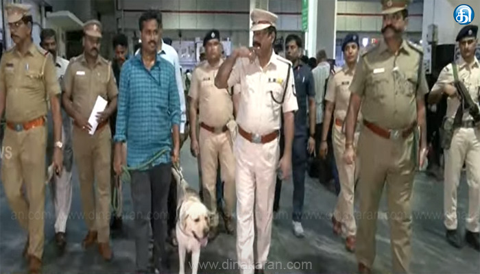 77-வது சுதந்திர தின கொண்டாட்டம்: சென்ட்ரல் ரயில் நிலையத்தில் 200 போலீசார் பாதுகாப்பு பணி