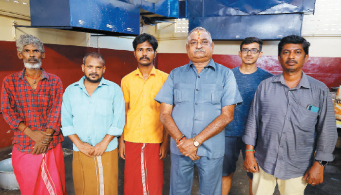 சாப்பிடுறவங்களோட வயிறும், மனசும் நிறையணும்!